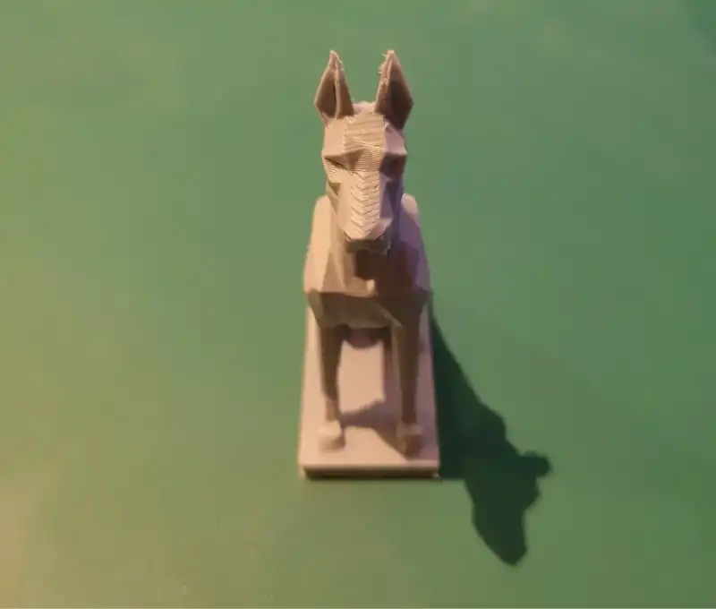 Statue de Doberman